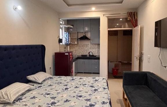 Couple friendly studio apartment in kharar in Kharar
