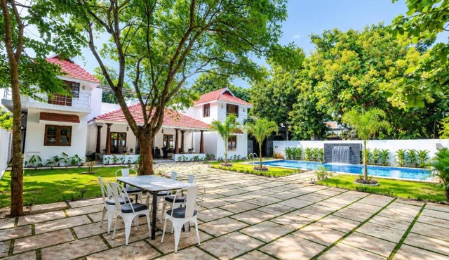 Courtyard Castle Heritage Resort - Private Villa & Rooms in Pondicherry