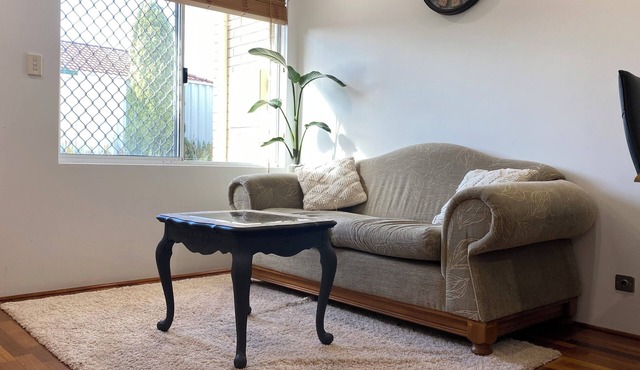 Cozy Balcatta Home