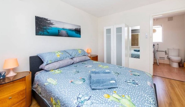 Cozy Comforts, walk to Crown & Optus Stadium