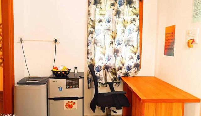 cozy studio room with kitchen and wifi in Bangalore