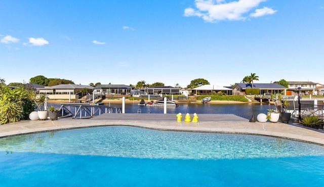 Crabpot Manor, waterfront home with many extras