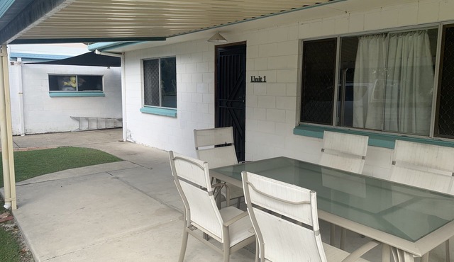 Currimundi Bare Foot Beach House
