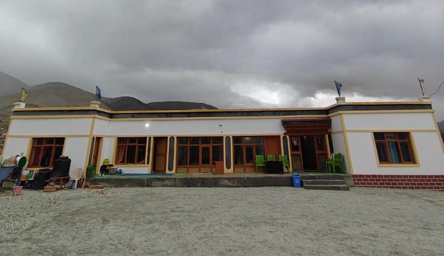 Deachen Khangsar