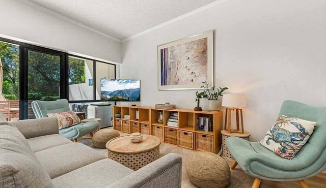 Deluxe Three-Bedroom Apartment - Beach Access Apt 4 in Sunshine Coast