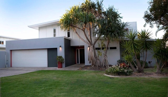 Dicky Beach Retreat