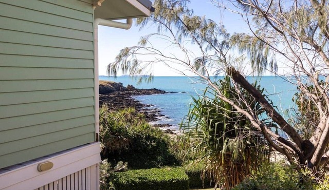 Direct Beach Access, Private Cove, 3 min to Emu Park