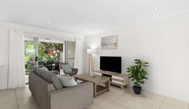 Direct Collective - Breeze on Brightwater in Mooloolaba