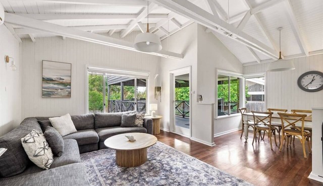 Dolce Vita A Beachside Family Garden Retreat