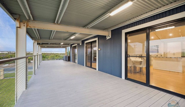 Dune View is a premium and stunning holiday home.