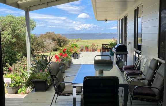 Eagle Bay Views