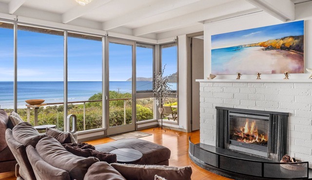 Eastern Magic | Beach access at your door!
