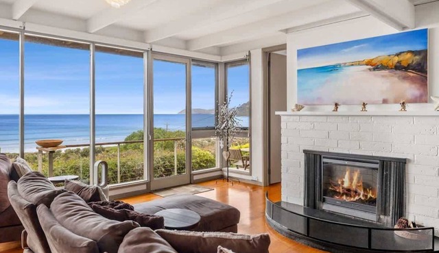 Eastern Magic | Beach access at your door!