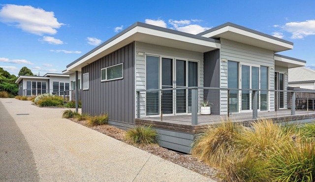 Eastern Reef Villas