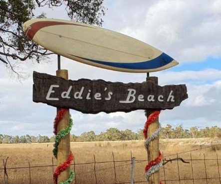 Eddies Beach Farm - King Bed - Room
