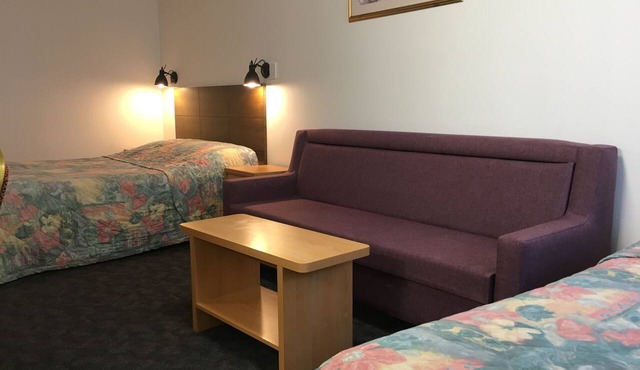 Edgecliff Lodge Motel in Edgecliff