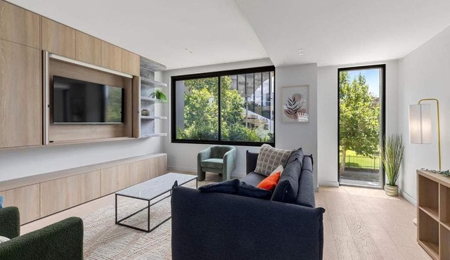 Elegant Glebe Home with Terrace Near Fish Market