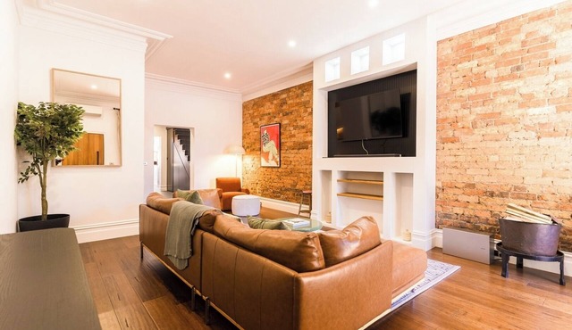 Elegant Seddon Stay Historic Charm and Modern Twist