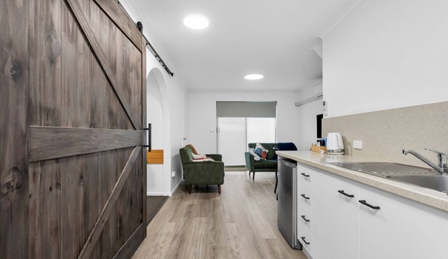 Elphin Motel & Serviced Apartments