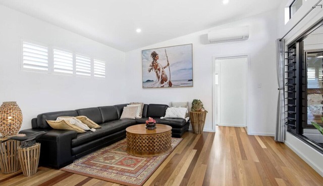 `Elvis on Brodie` - luxury boutique accommodation