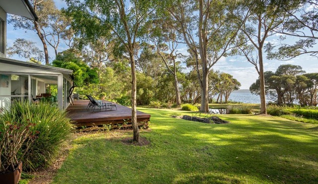 Emerald Cove I Private Properties