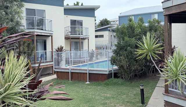 Emu Park Beach Resort, Studio room for 4 guest.