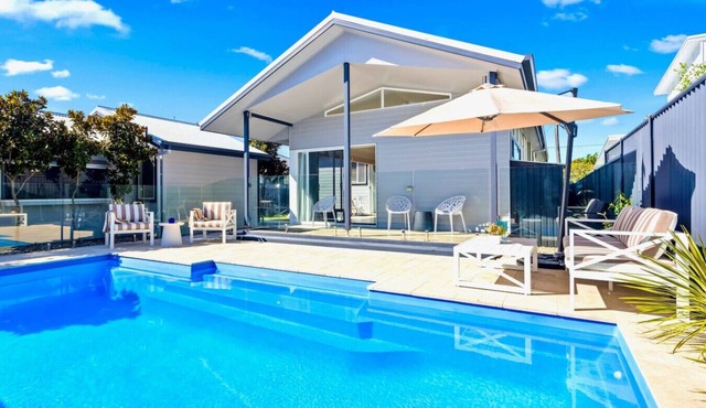 Endless Summer Sawtell - Luxe Beach Escape + Pool