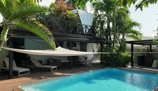 ESPACE CASE/APARTMENT IN PRIVATE RESIDENCE WITH SWIMMING POOL