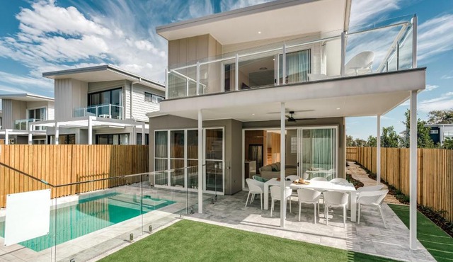 Essence Peregian Beach Resort - Saltbush 5 Bedroom Luxury Home with Private Pool