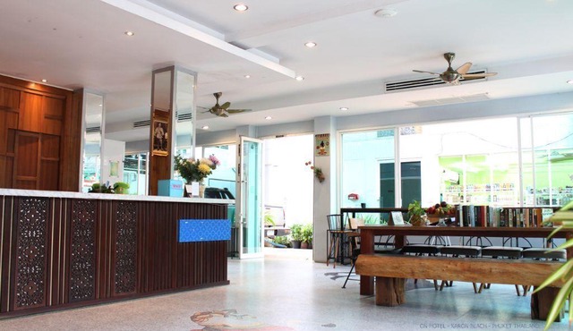 :) Excellence location, Standard room #14, Karon beach in phuket
