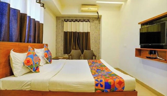 Fabhotel Dwarka in Pune