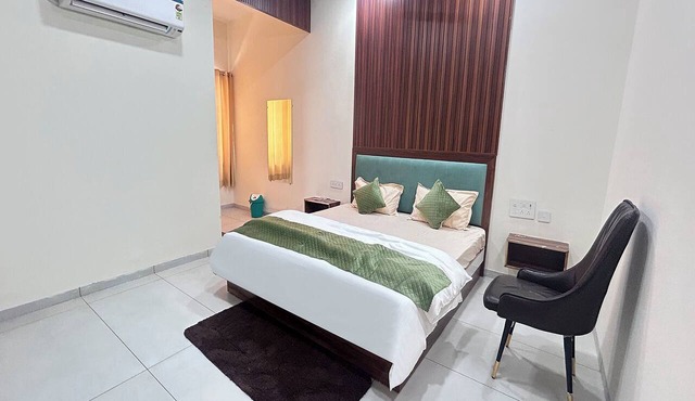 FabHotel Prime Shri Shyam Ananda Palace - Nr Toran Dwar