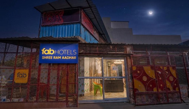 FabHotel Shree Ram Aadhar 900 Mtr from Ram mandir in Ayodhya