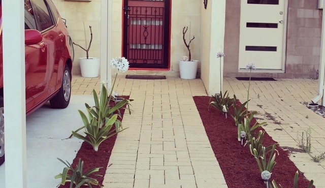 FAMILY TOWNHOUSE-FREE NETFLIX - 15MINS TO PERTH CBD - 5% discount monthly stay