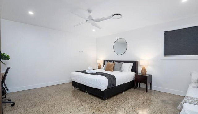 Family Waterfront Escape - Pool, 2 King rooms