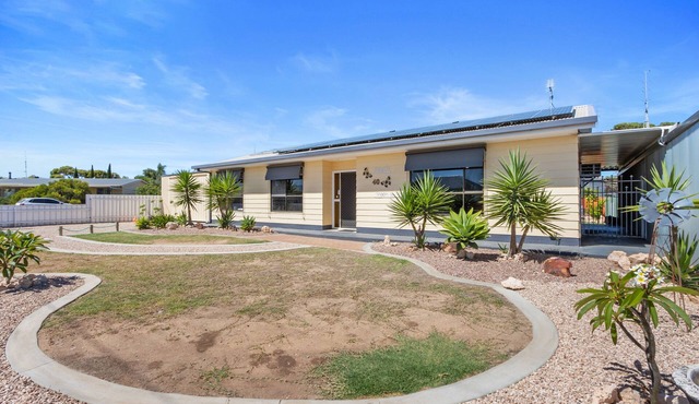 Fancy Moonta Bay North Terrace