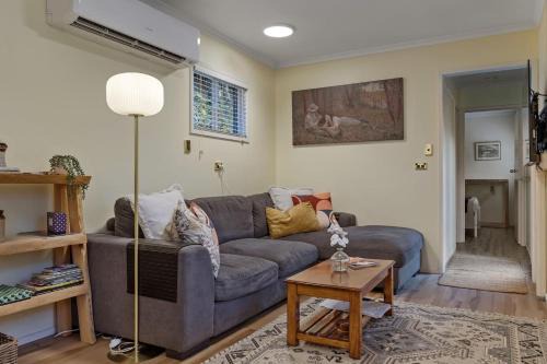 Fernvale Cottage - An Enchanting Mountainside Oasis in Lenah Valley