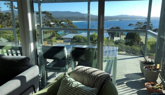 FIVE BEACHES BEACH HOUSE Bay of Fires