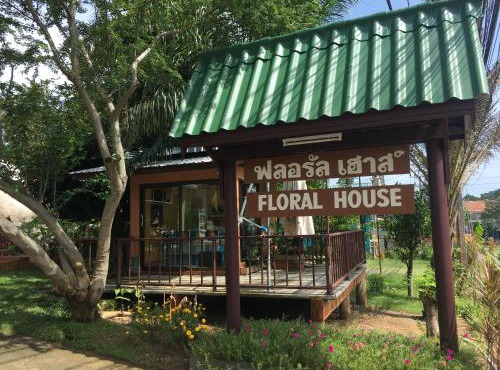 Floral House in Lamai