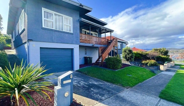 Fonton Blue Fun House - close to City & Airport