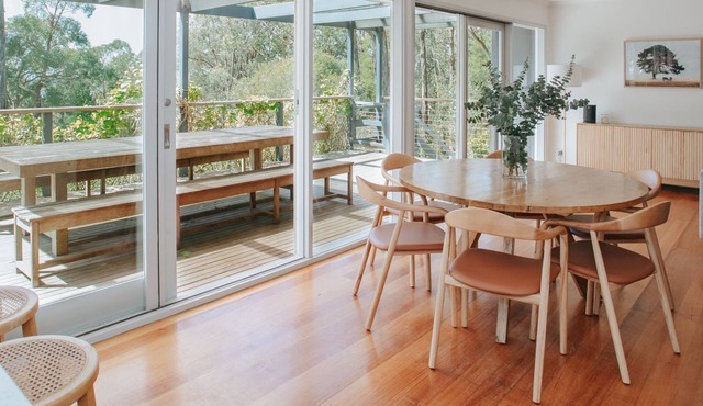 Forest Hideaway ~Discover the charm of Red Hill South in this beautifully upgraded single-level home in Red Hill South