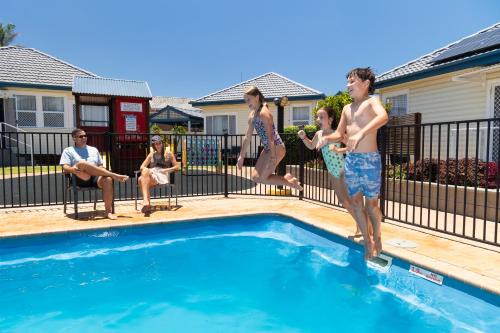 Forster Holiday Village