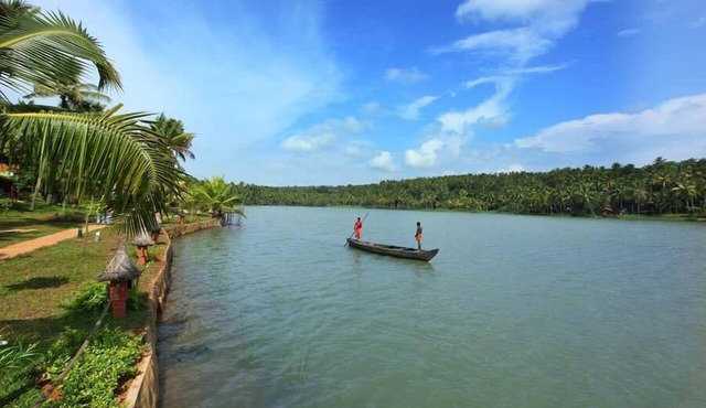 Fragrant Nature Backwater Resort & Ayurveda Spa