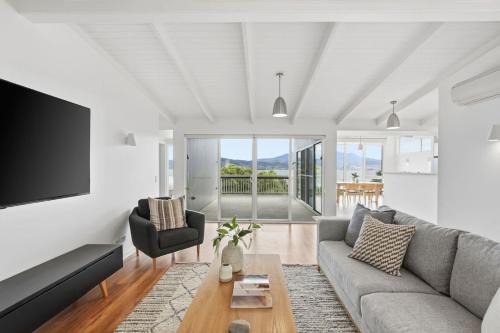 Fresh Coastal Home with Views
