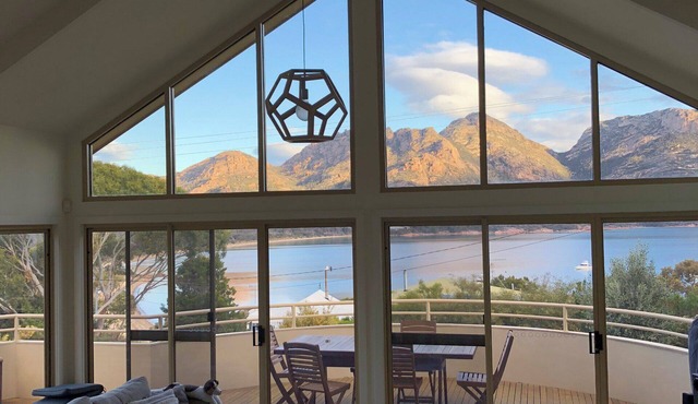 Freycinet Beach House - Freycinet Holiday Houses