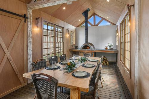 Galbraith Beach Studio 1 - steps away from beach