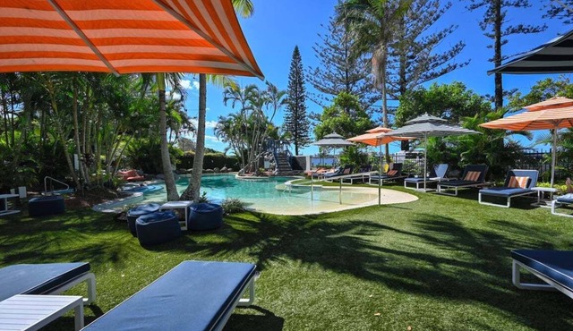 Golden Beach, Ocean Views, Passage at your Doorstep