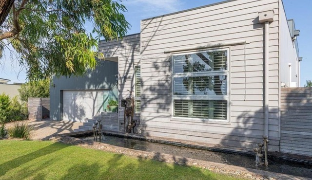 Golf at Moonah Links , Indoor Spa & Premium Golf Course Access