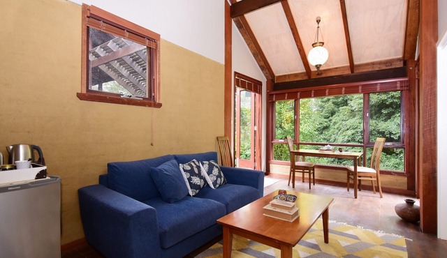 Gorgeous Mudbrick Cottage with simply outstanding views