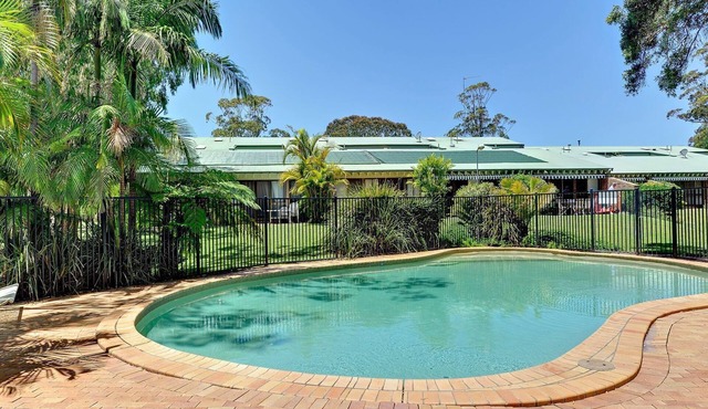 Gowrie Avenue 59/2 Nelson Bay - Access to Little Beach, and a pool, spa and tennis court in complex
